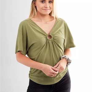 Textured Resin Ring Top by Daytrip size XL